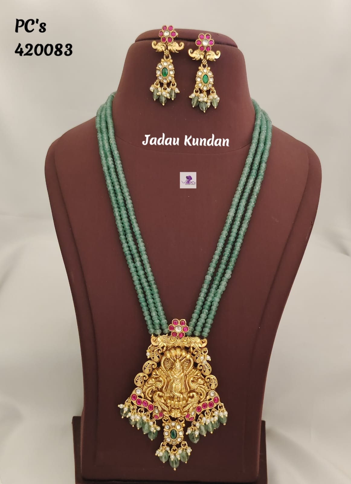 Show details for Jadau Kundan Green Beaded Necklace Picture of Jadau Kundan Green Beaded Necklace