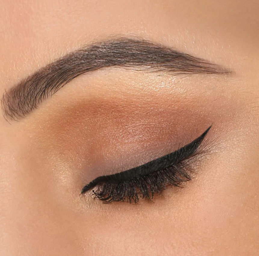 Picture of Lakme 9 To 5 Black Impact Liner - 3.5 ML