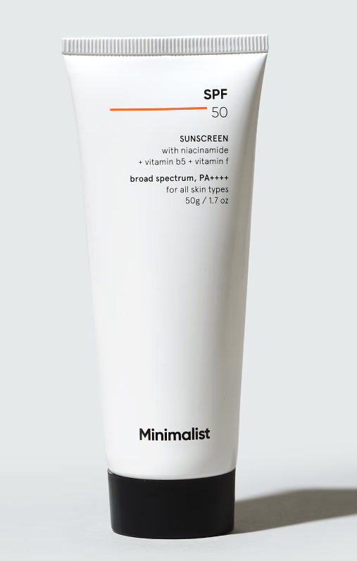 Picture of Minimalist Sunscreen SPF 50 PA++++ With Multi-Vitamin For Reducing Photoaging & No White Cast - 50 GM