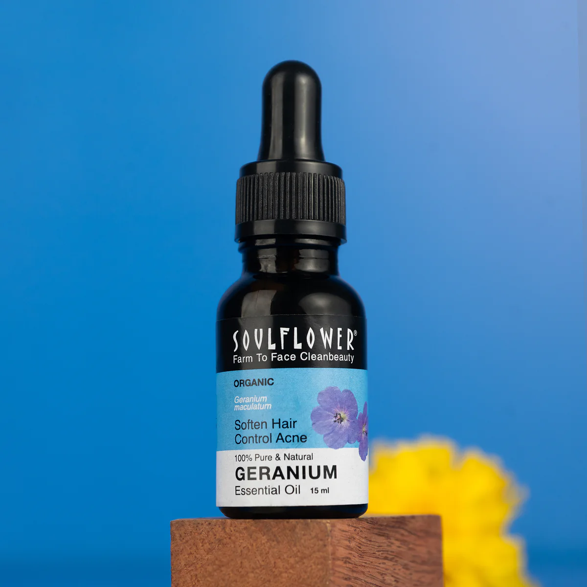 Picture of Soulflower Geranium Essential Oil For Anti-aging - 15 ML